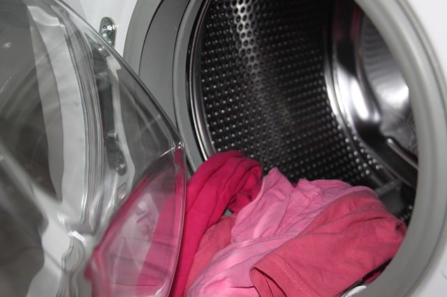 Can the washing machine drain into a sump pump?
