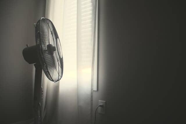 Does dust affect a fan