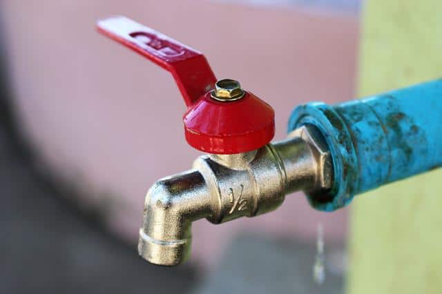 tap water faucet